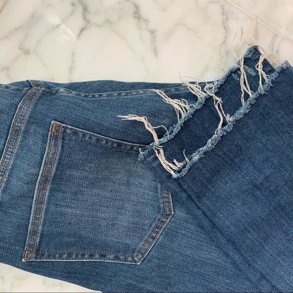 Uniqlo High Rise Boyfriend Straight Jeans (24w) - Picture 3 of 6